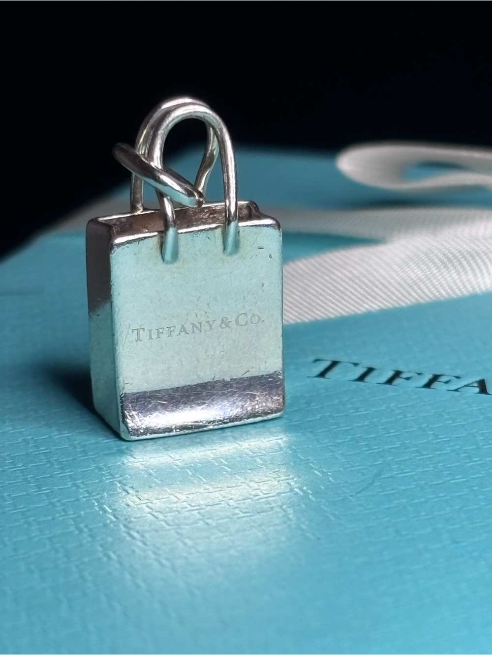 Authentic Tiffany & Co Sterling Silver Shopping Bag Charm - Picture 7 of 7